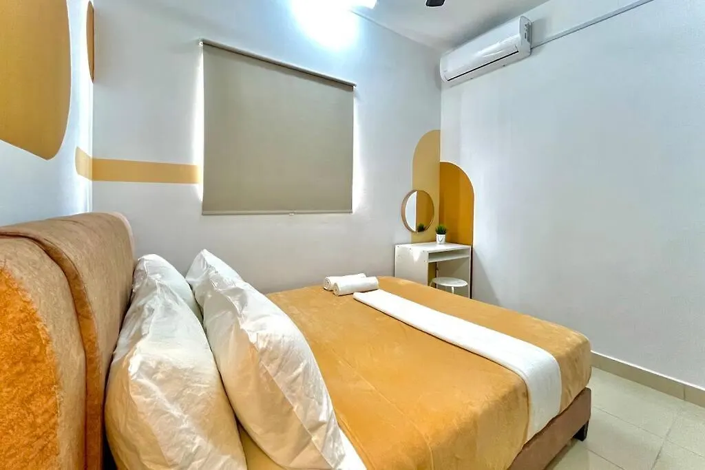 3Bdr Designer Deluxe Suite @Klia Sepang Apartment
