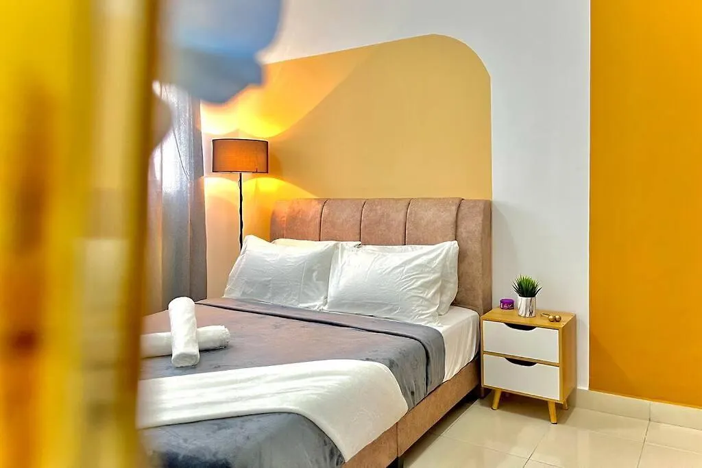 Apartment 3Bdr Designer Deluxe Suite @Klia Sepang Malaysia